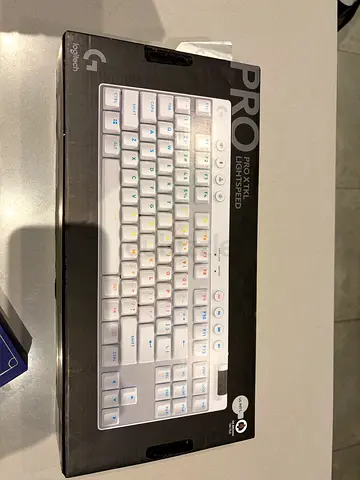 White keyboard Logitech G PRO X TKL LIGHTSPEED — White
