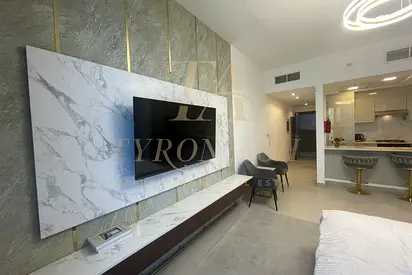 Vacant on Transfer | Fully Upgraded | JVC living