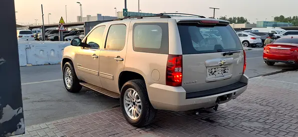2011 Chevrolet TAHOE — фото 4