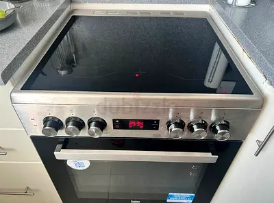 Beko Full Electric Digital Cooking Range Sam like new condition 60cm
