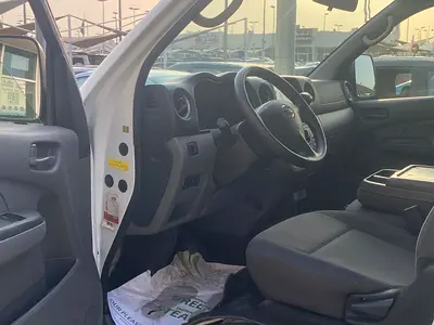 2022 Nissan URVAN 缩略图 11