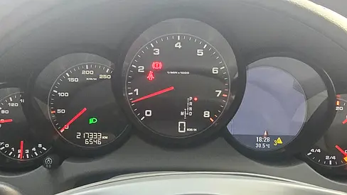 صورة 3 لـ 2011 Porsche CAYENNE