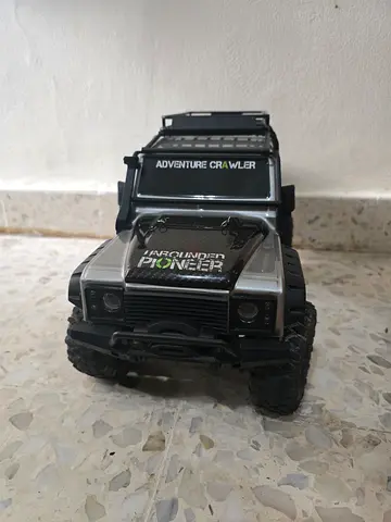 Unbounded Pioneer Adventure Crawler Remote Control Truck HB TOYS WITH 3 Batterys