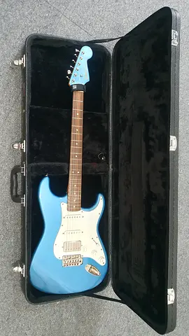 Limited Edition Fender Squire CV60s Stratocaster Guitar