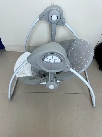 Comfortable Baby Swing with Music and Speed Controls (battery powered)