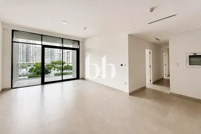 Stylish | Pool View | Multiple cheques