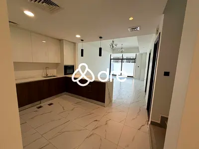 Vacant 4BR Villa | Selling at OP | facing Park | Multiple Option