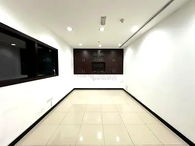 Exclusive Office Space | Vacant Now | 4 Cheques