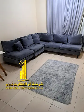Fully furnished one-bedroom apartment with a hall, with balcony, including all services, with private parking.