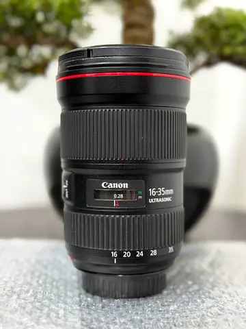 Canon EF 16-35mm f/2.8L III USM Lens