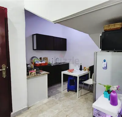 Executive Bachelor Bed Space Available – Khalifa City A