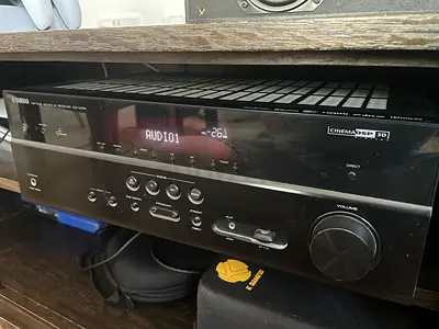Yamaha - RX-V479 AV + Yamaha NS speaker set 5.1 Surround System