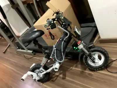 Foldable electric scooter / mini e-bike - needs minor repair