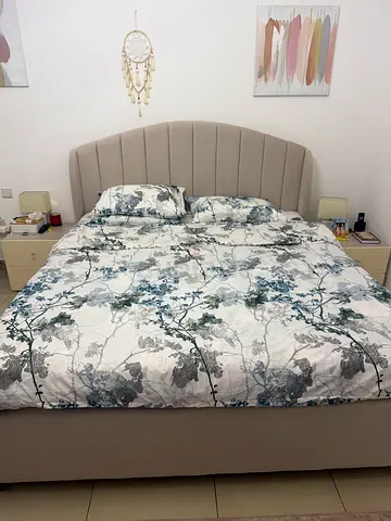 King Bed with mattress and 2 drawer storage