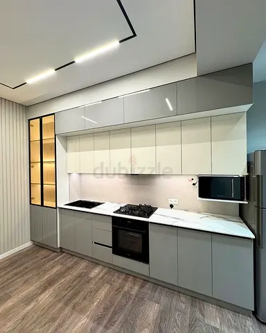 Modern built-in kitchen cabinets and countertop set - Grey & White