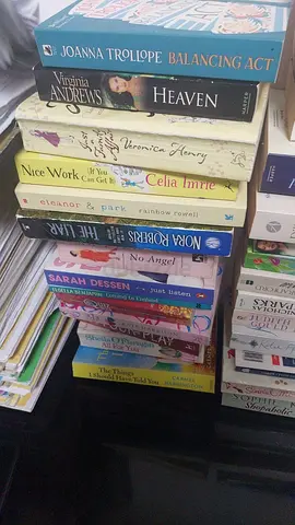 Selling lots of second hand books