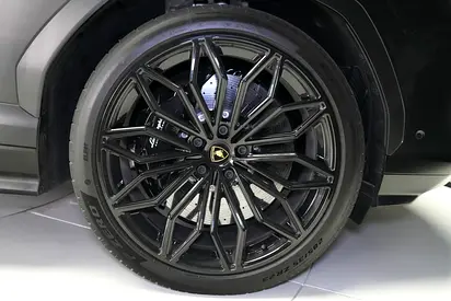 صورة مصغرة 18 لـ 2025 Lamborghini URUS