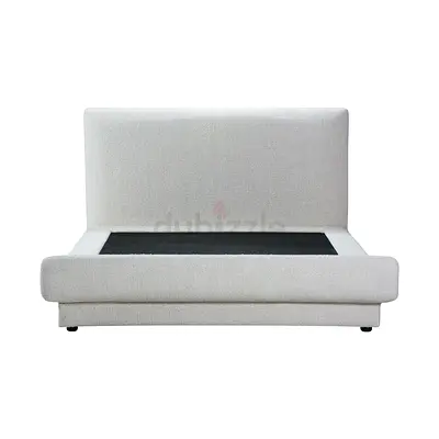 Silver boucle curved design king bed