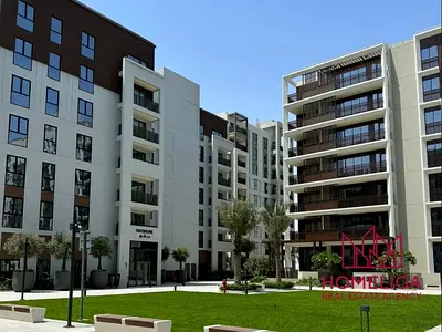 Modern building | Beach and Lagoon access| Vacant