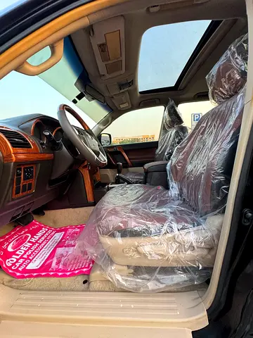 2010 Toyota PRADO — миниатюра 9