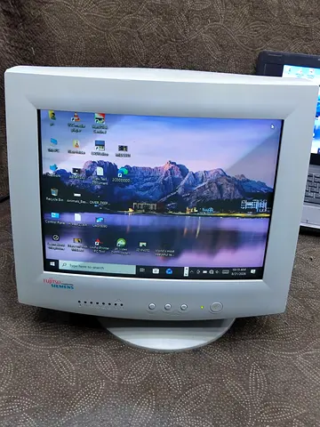 vintage Fujitsu Siemens 17-inch CRT Monitor -