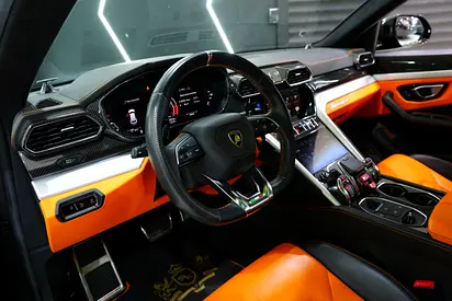 2021 Lamborghini URUS 照片 5