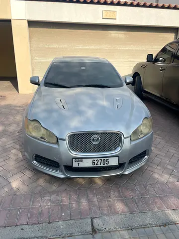 2010 Jaguar XF photo 2