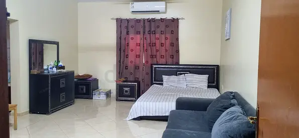 FULLY FURNISHED BEDROOMS, HALL, KITCHEN, 2 TOILETS IN A VILLA FOR RENT AED 3,250+FEWA AT UAQ
