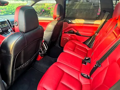 2016 Porsche CAYENNE 照片 9