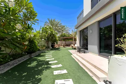 Landscaped Garden | Community View | Vacant Soon