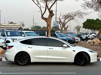 2024 Tesla MODEL 3 照片 5
