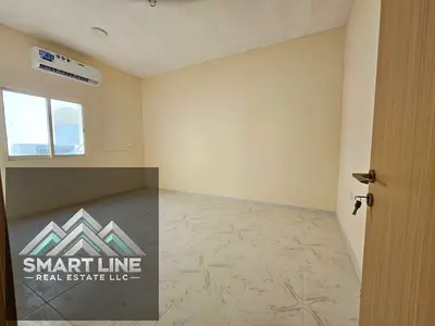 Good building, good location, low price. 1BHK with balcony, fully renovated, apartment only 28,000.
