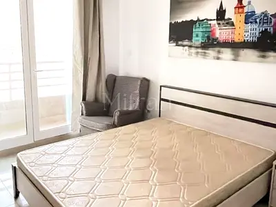 Fully Furnished | Vacant | 12 Cheques