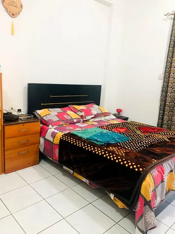 FURNISHED FAMILY ROOM WITH BALCONY NEAR TO ABU BACKR SIDDIQ METRO