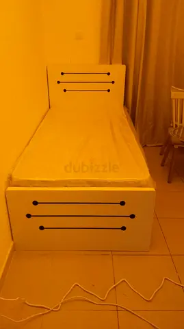 Single White Bed with Modern Design Headboard