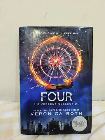 Four (Divergent Collection) by Veronica Roth - Hardcover/Collector's Edition
