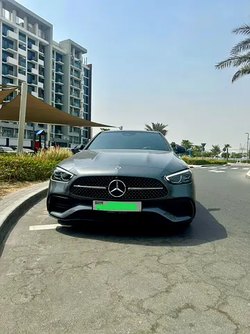 Lady Owner C 200 ///AMG Premium Plus Mercedes Warranty and Free Service 2030