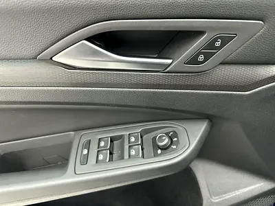 صورة 3 لـ 2024 Volkswagen GOLF GTI
