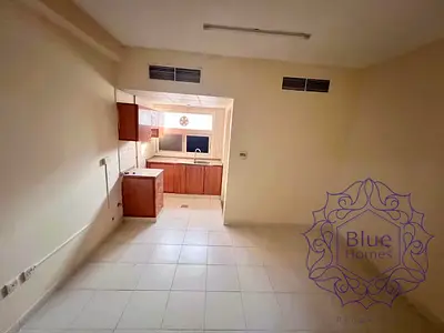 Very limited offer Studio with separate kitchen