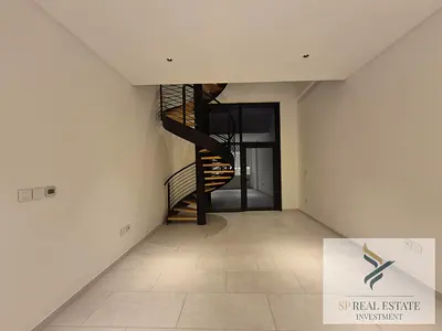 Vacant | Exclusive Spacious Duplex One Bed