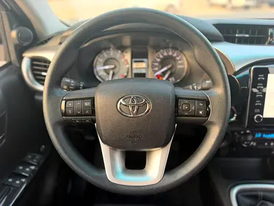 صورة 12 لـ 2026 Toyota HILUX