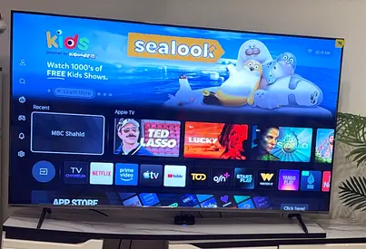 65-inch Smart 4K Q LED TV in Excellent Working Condition with its's box