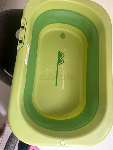 Baby bath tub +potty training toilet