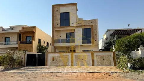 ** فيلا فاخرة للبيع في حي العامرة – عجمان | 6 غرف ماستر + مسبح + مصعد + روف** فرصة الاستثمار والسكن الأرقى في عجمان! فيلا فائقة الفخامة بتصميم عصري