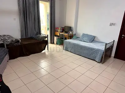Spacious n furnished executive male bed space available for AED 1,000 including cleaning and bills