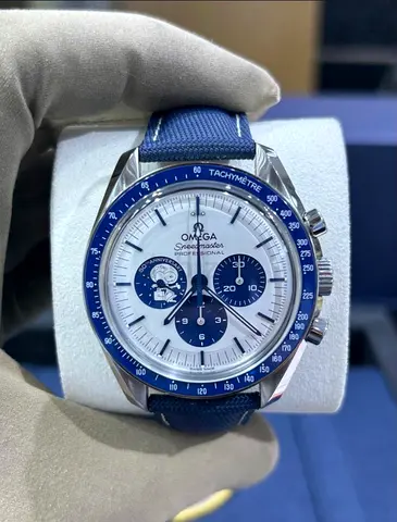 Omega Speedmaster Snoopy Professional Moonwatch 1:1 Clone With Box And Card