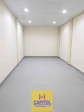 ECONOMIC SMALL WAREHOUSE ON GROUND AVAILABLE FOR RENT
