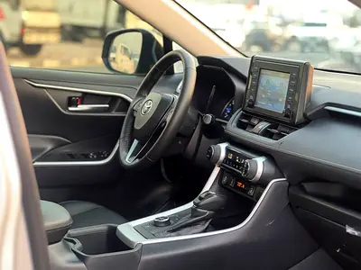 2021 Toyota RAV 4 — миниатюра 12