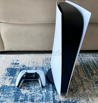PlayStation 5 Digital Edition UAE Version With 1 Controller