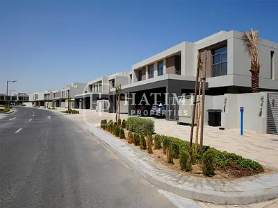 SPACIOUS LAYOUT | LUXURY 4BR | MAIDS | STUDY ROOM